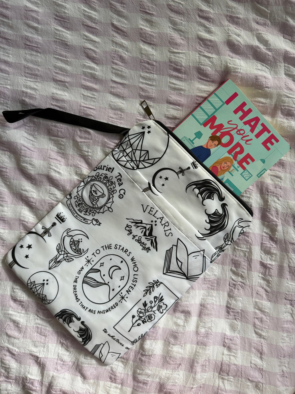 XL Velaris - Bookish Buddy