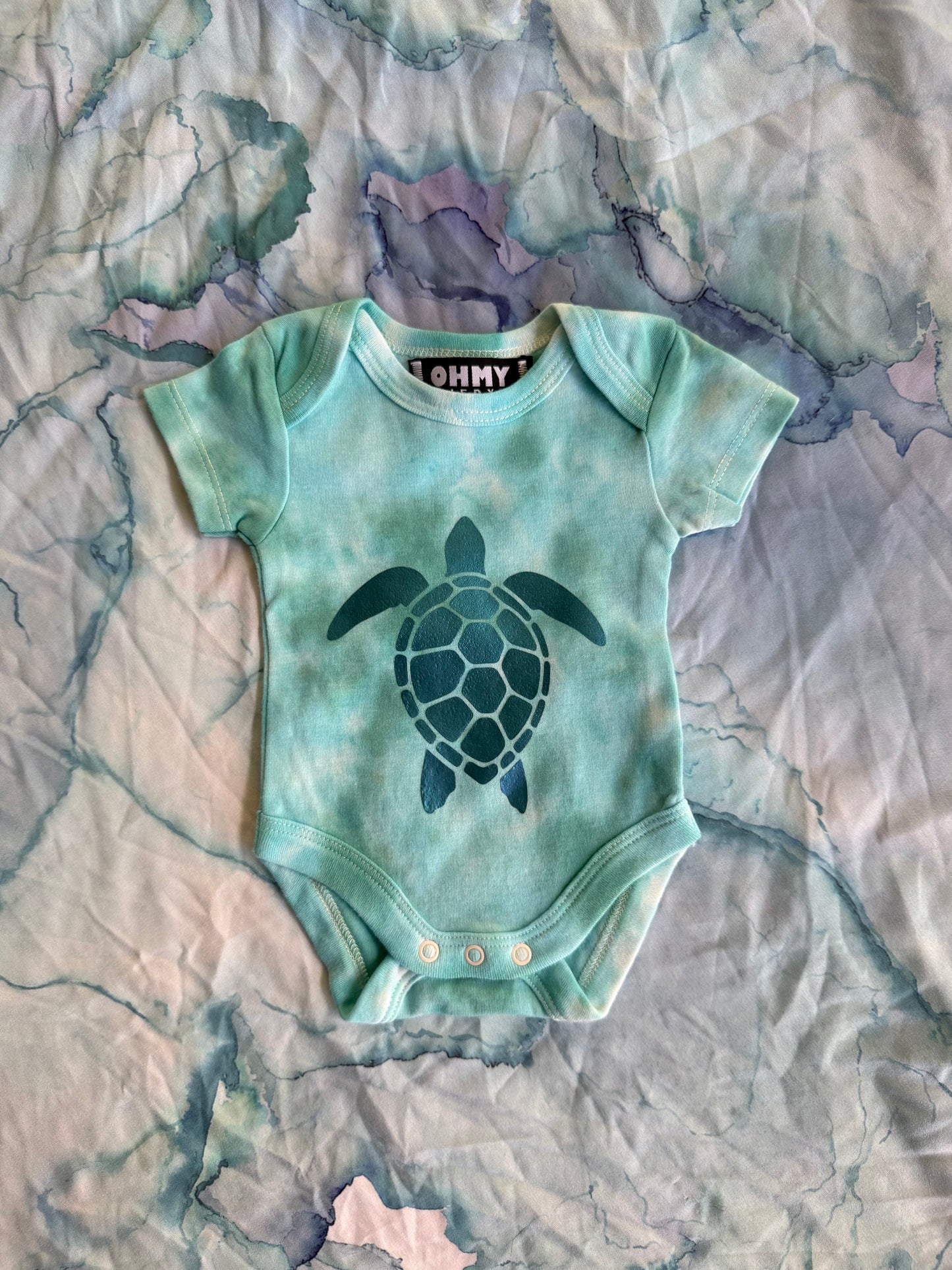Size 0000 - Little Sea Turtle Baby Bodysuit
