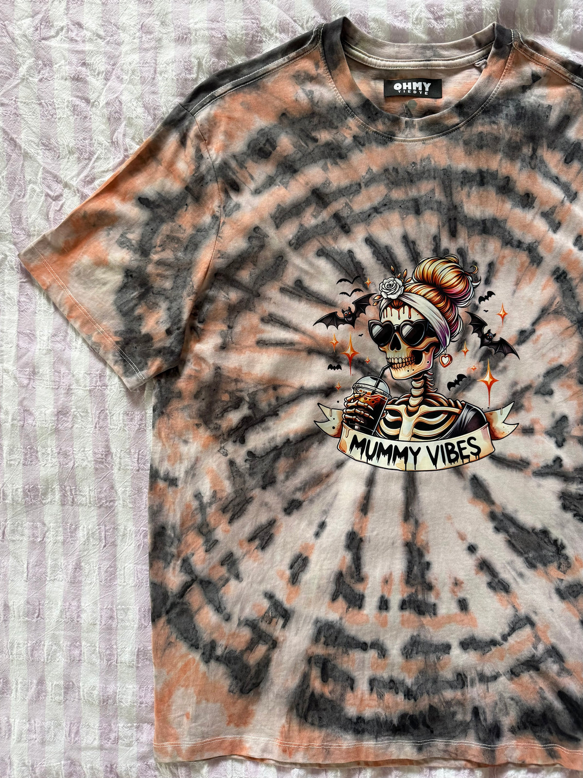 Size L - Mummy Vibes Tee