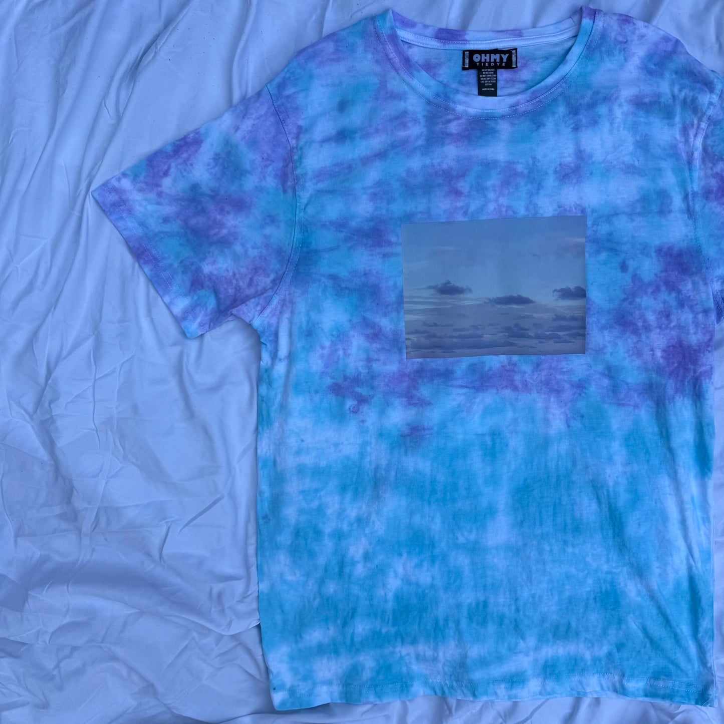 Size L - Cloud 9 Tee