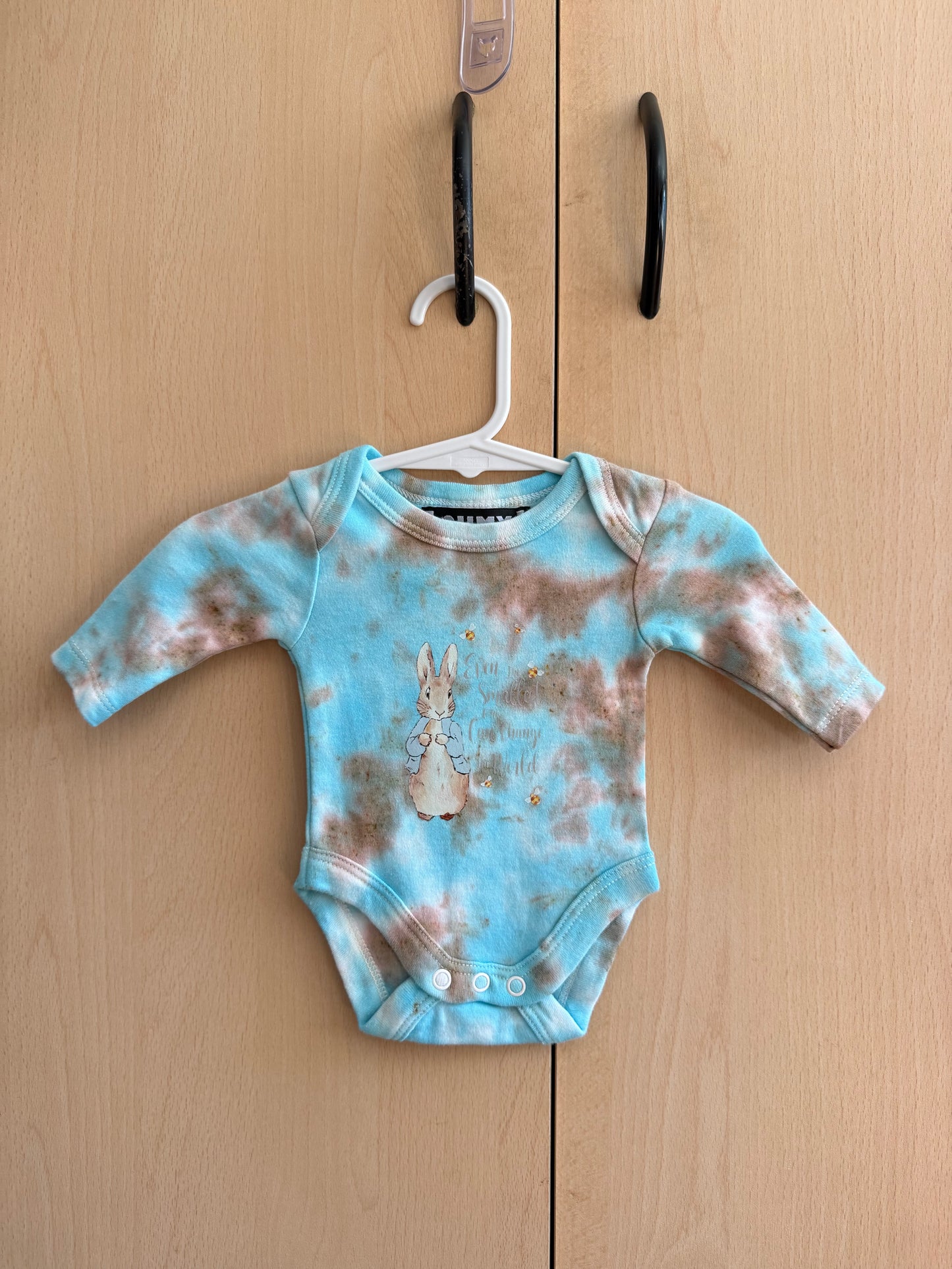 Size 0000 - Peter Rabbit Baby Bodysuit
