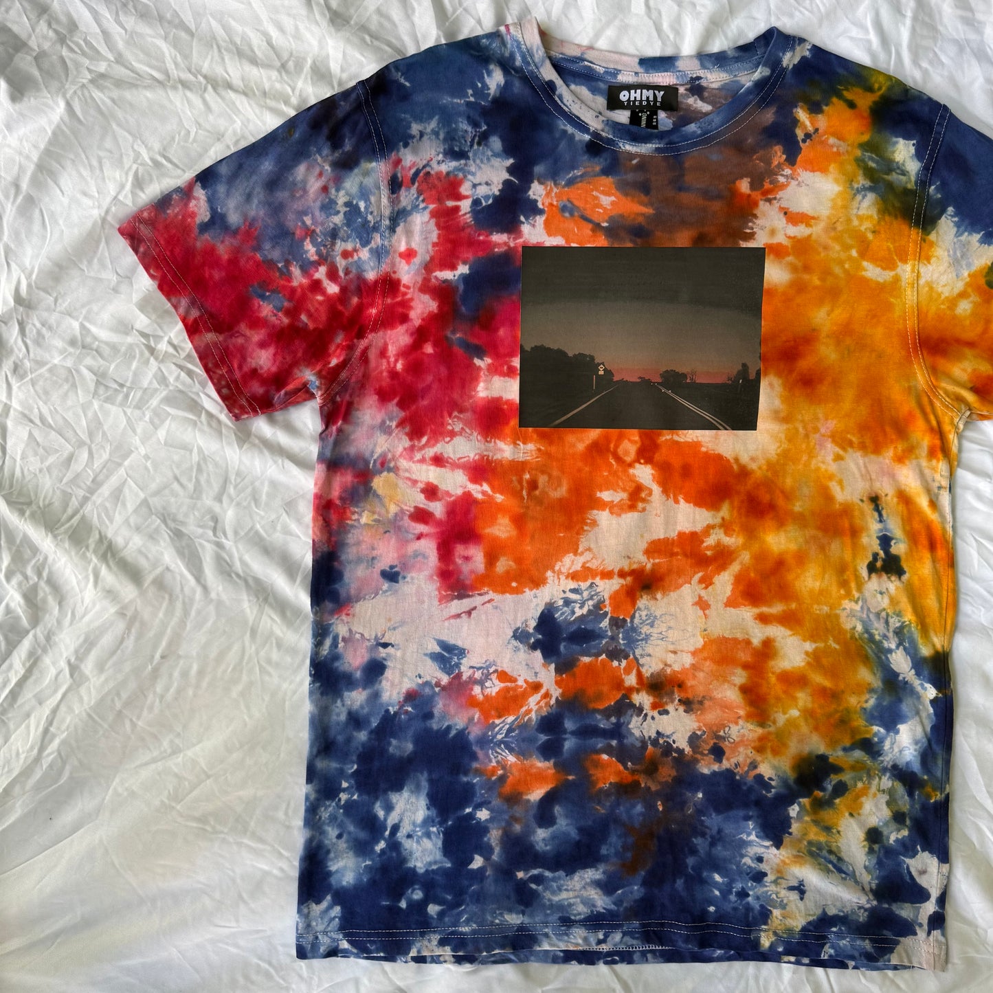 Size L - Sunset Drive Tee