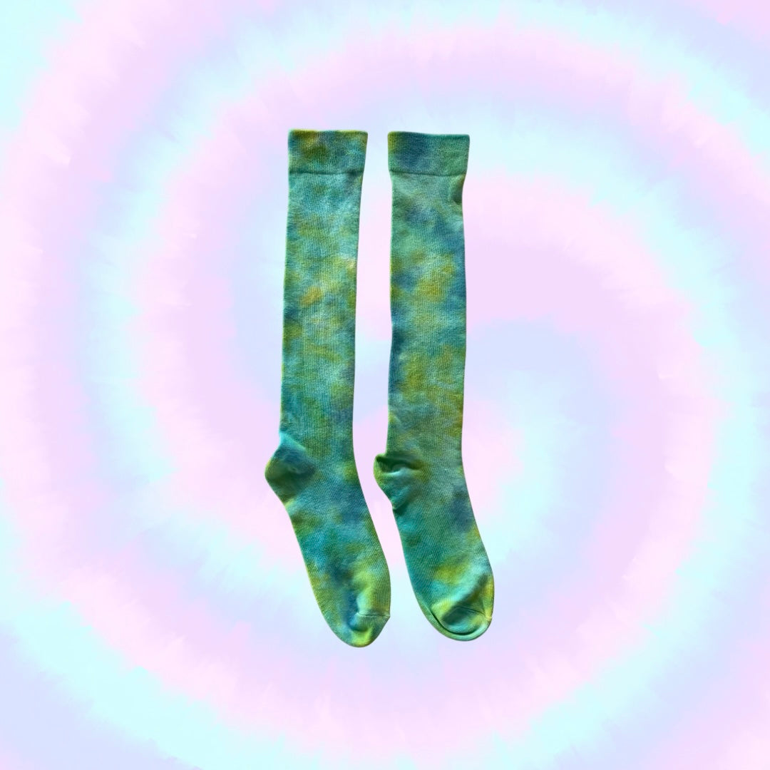 Adult Size 5-8 Knee High Socks